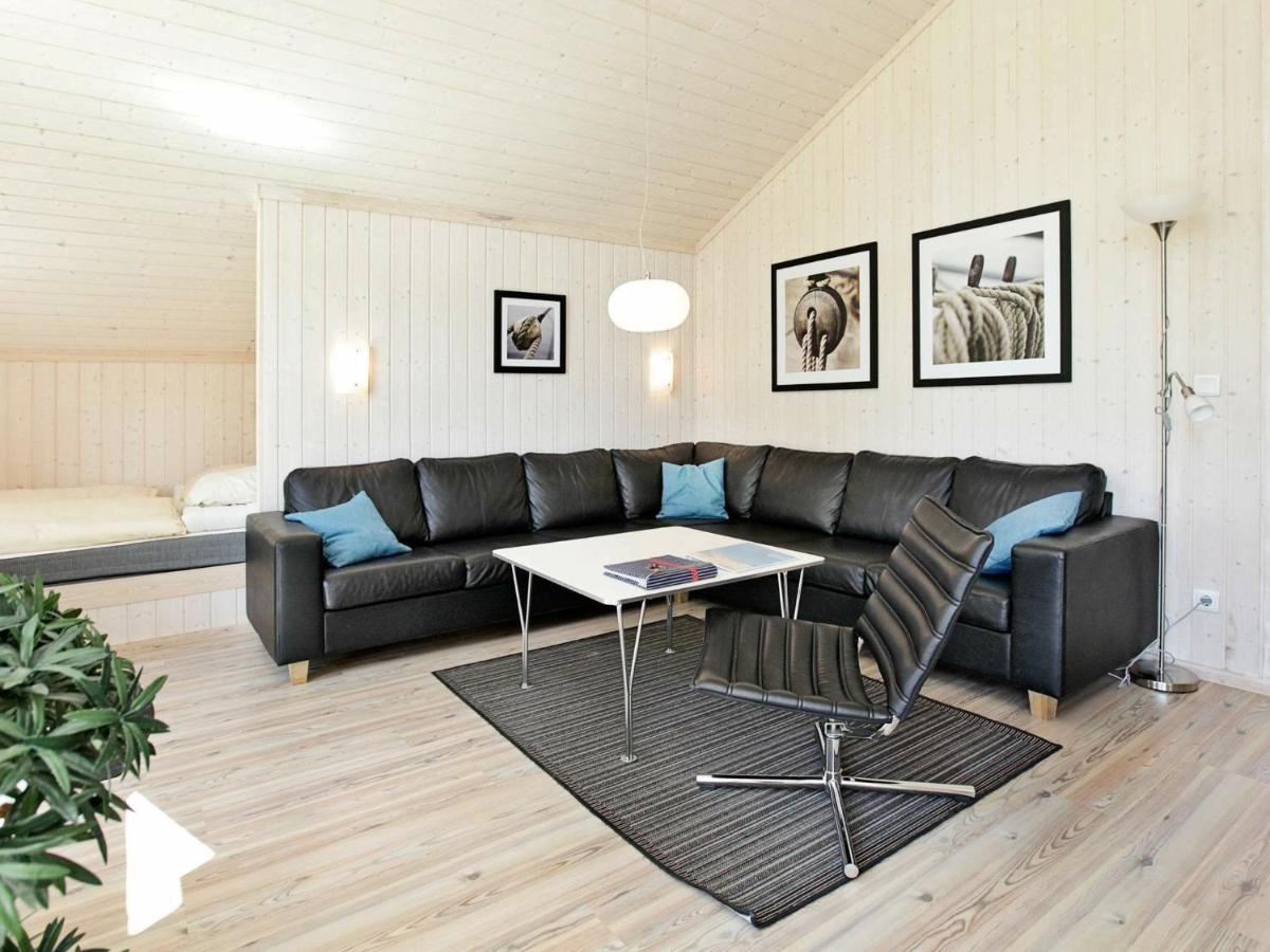 8 Person Holiday Home In Gro Enbrode Grossenbrode Exterior foto
